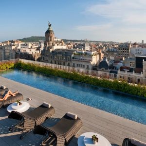 Best luxury hotel in Barcelona: Mandarin Oriental | Amazing suite & gorgeous rooftop (full tour)