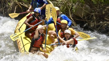 Rafting, canyoning & ziplining in Costa Rica | Fun family adventure in 4K